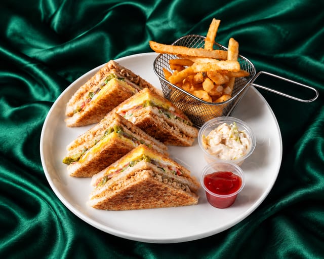 Club Sandwich w/ Fries.