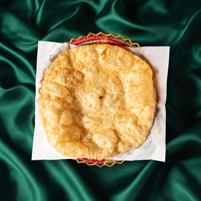 Poori Paratha.